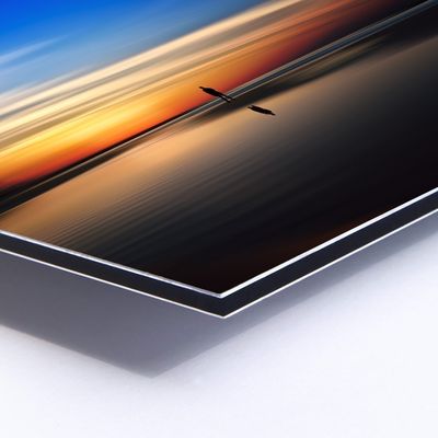 Resina adhesiva de fusión en caliente del punto de fusión 105 ℃ para películas de panel compuesto de aluminio